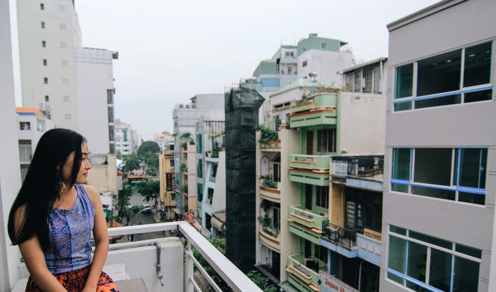 Wanderlust Saigon Hostel & Rooftop Bar Хошимін Екстер'єр фото